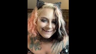 Kitten Plays with Snatch till it Squirts!