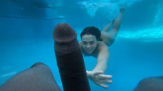 Underwater Sex Homemade Teeny Crushed By BBC Massive Dark Dong
