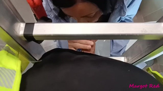 While I work, the client's ex-wife swallows my dick! Amazing surprise betrayal