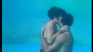 Bellezze Al Bagno Underwater Kiss