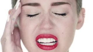 Miley Cyrus - Wrecking Ball (porn Edit Video)