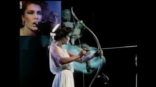 80s Lisa Van Der Pump Shoots a Poison Arrow through our Heart